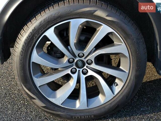 Белый Ленд Ровер Discovery Sport, объемом двигателя 2 л и пробегом 141 тыс. км за 25500 $, фото 25 на Automoto.ua