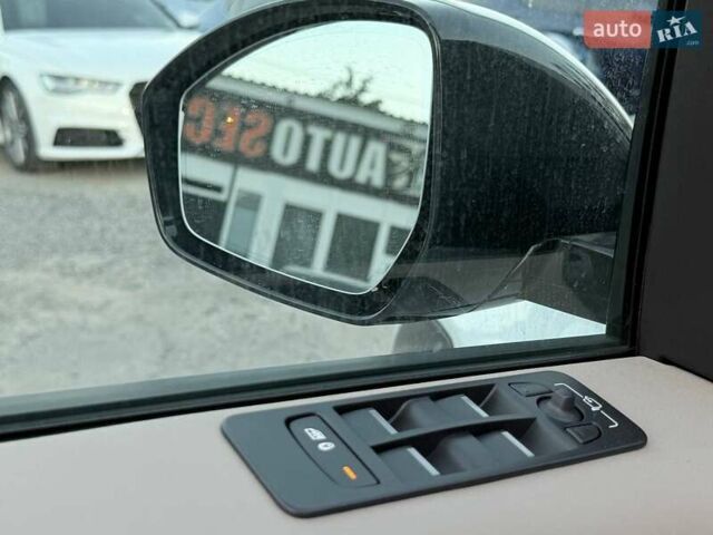 Белый Ленд Ровер Discovery Sport, объемом двигателя 2 л и пробегом 78 тыс. км за 27000 $, фото 17 на Automoto.ua