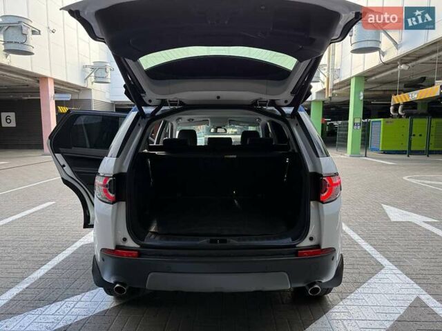 Белый Ленд Ровер Discovery Sport, объемом двигателя 2 л и пробегом 128 тыс. км за 23990 $, фото 9 на Automoto.ua