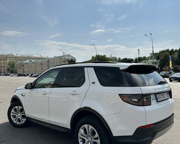 Белый Ленд Ровер Discovery Sport, объемом двигателя 2 л и пробегом 73 тыс. км за 29200 $, фото 3 на Automoto.ua