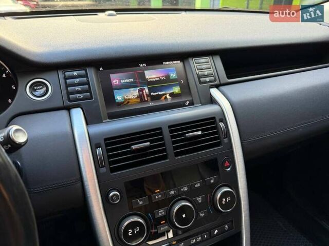 Белый Ленд Ровер Discovery Sport, объемом двигателя 2 л и пробегом 128 тыс. км за 24990 $, фото 22 на Automoto.ua