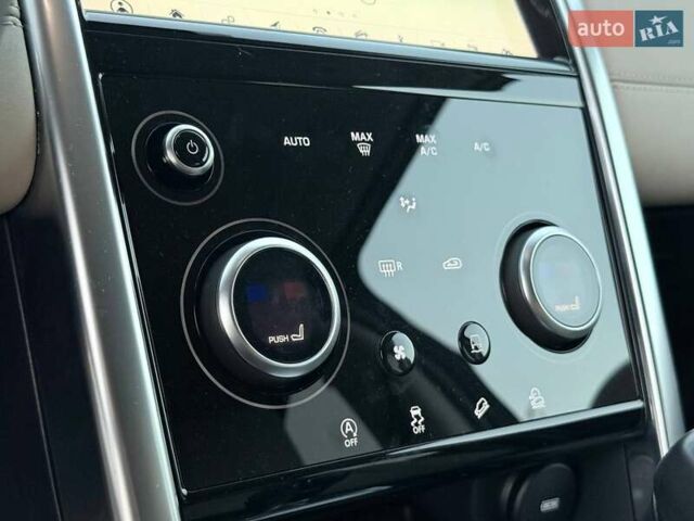 Белый Ленд Ровер Discovery Sport, объемом двигателя 2 л и пробегом 78 тыс. км за 27000 $, фото 24 на Automoto.ua