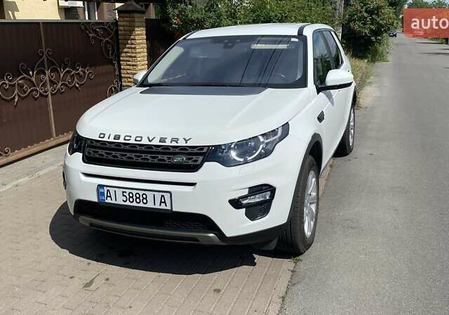 Белый Ленд Ровер Discovery Sport, объемом двигателя 2 л и пробегом 51 тыс. км за 24500 $, фото 3 на Automoto.ua