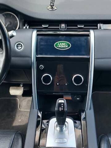 Белый Ленд Ровер Discovery Sport, объемом двигателя 2 л и пробегом 131 тыс. км за 27999 $, фото 48 на Automoto.ua