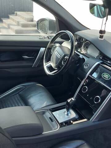 Белый Ленд Ровер Discovery Sport, объемом двигателя 2 л и пробегом 131 тыс. км за 27999 $, фото 56 на Automoto.ua