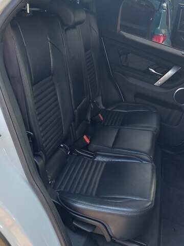 Белый Ленд Ровер Discovery Sport, объемом двигателя 2 л и пробегом 131 тыс. км за 27999 $, фото 65 на Automoto.ua