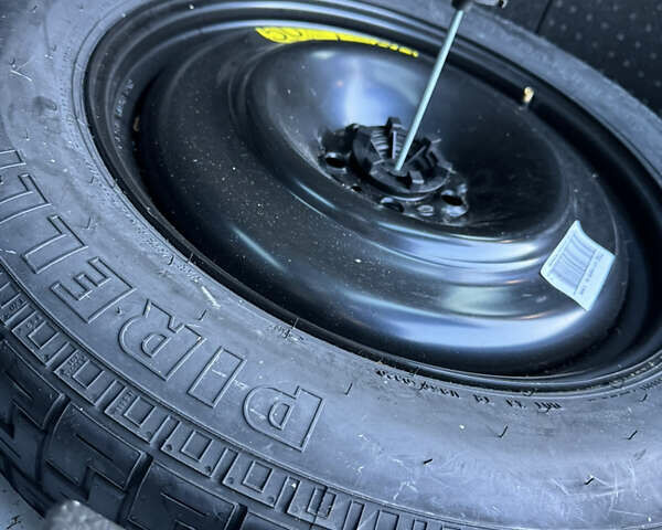 Белый Ленд Ровер Discovery Sport, объемом двигателя 2 л и пробегом 40 тыс. км за 32000 $, фото 14 на Automoto.ua