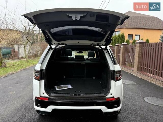 Белый Ленд Ровер Discovery Sport, объемом двигателя 2 л и пробегом 49 тыс. км за 42000 $, фото 7 на Automoto.ua