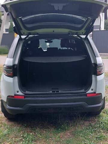 Белый Ленд Ровер Discovery Sport, объемом двигателя 2 л и пробегом 131 тыс. км за 27999 $, фото 36 на Automoto.ua