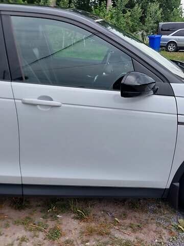 Белый Ленд Ровер Discovery Sport, объемом двигателя 2 л и пробегом 131 тыс. км за 27999 $, фото 20 на Automoto.ua
