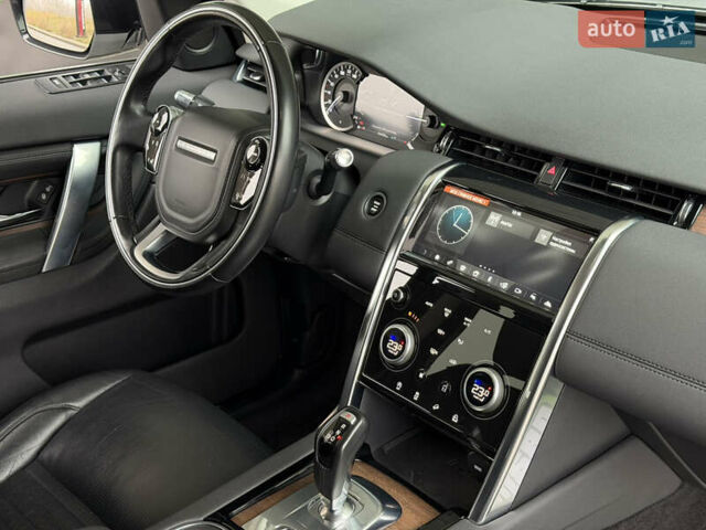 Белый Ленд Ровер Discovery Sport, объемом двигателя 2 л и пробегом 64 тыс. км за 31500 $, фото 34 на Automoto.ua