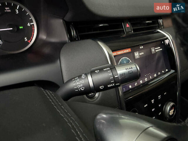 Белый Ленд Ровер Discovery Sport, объемом двигателя 2 л и пробегом 64 тыс. км за 31500 $, фото 39 на Automoto.ua