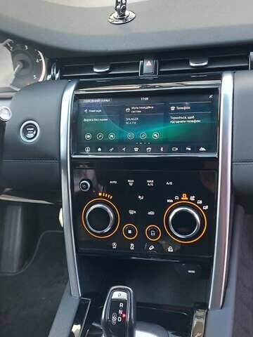 Белый Ленд Ровер Discovery Sport, объемом двигателя 2 л и пробегом 131 тыс. км за 27999 $, фото 67 на Automoto.ua