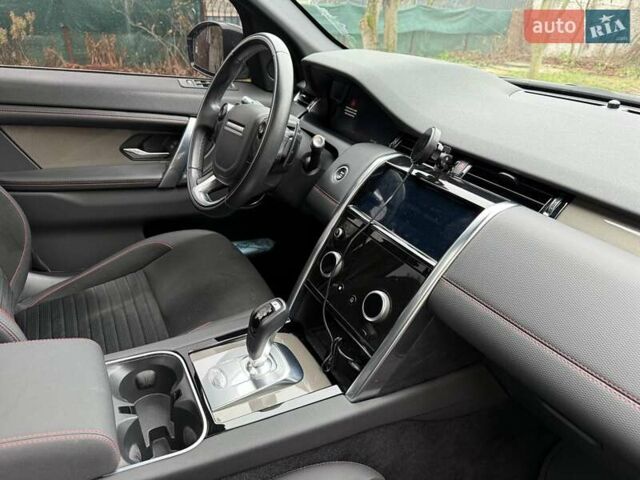 Белый Ленд Ровер Discovery Sport, объемом двигателя 2 л и пробегом 49 тыс. км за 42000 $, фото 11 на Automoto.ua