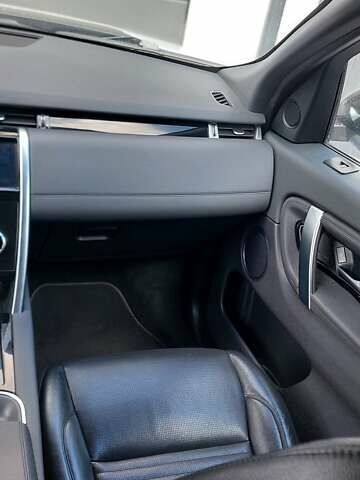 Белый Ленд Ровер Discovery Sport, объемом двигателя 2 л и пробегом 131 тыс. км за 27999 $, фото 53 на Automoto.ua