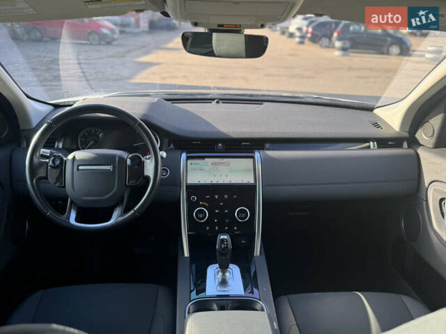 Белый Ленд Ровер Discovery Sport, объемом двигателя 2 л и пробегом 55 тыс. км за 23800 $, фото 13 на Automoto.ua