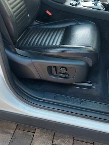 Белый Ленд Ровер Discovery Sport, объемом двигателя 2 л и пробегом 131 тыс. км за 27999 $, фото 63 на Automoto.ua