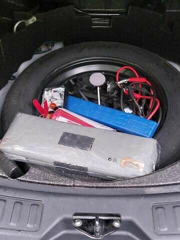 Белый Ленд Ровер Discovery Sport, объемом двигателя 2 л и пробегом 131 тыс. км за 27999 $, фото 38 на Automoto.ua