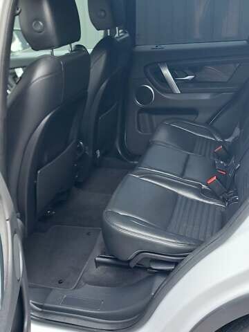 Белый Ленд Ровер Discovery Sport, объемом двигателя 2 л и пробегом 131 тыс. км за 27999 $, фото 45 на Automoto.ua