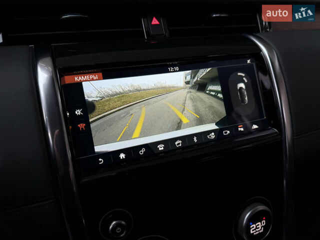 Белый Ленд Ровер Discovery Sport, объемом двигателя 2 л и пробегом 64 тыс. км за 31500 $, фото 42 на Automoto.ua