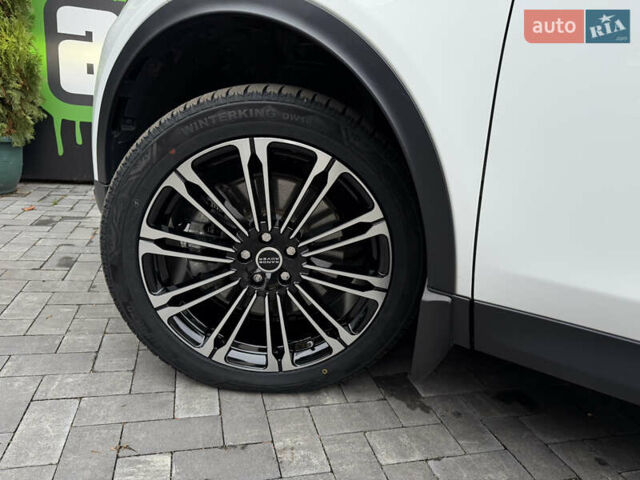 Білий Ленд Ровер Discovery Sport, об'ємом двигуна 2 л та пробігом 63 тис. км за 33000 $, фото 38 на Automoto.ua