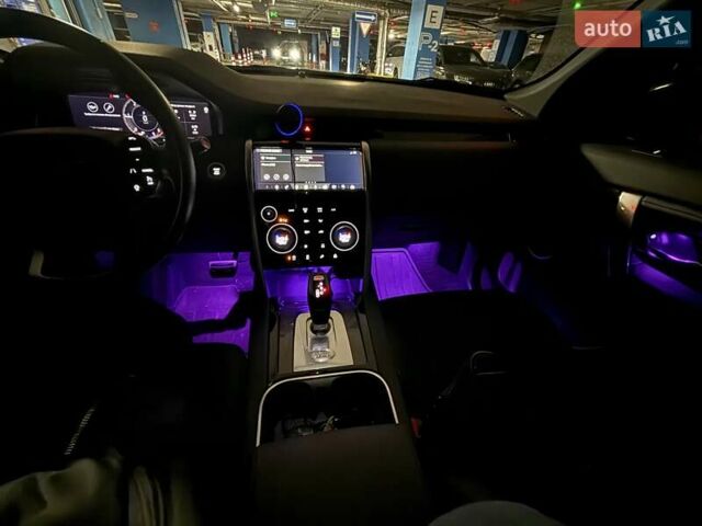 Белый Ленд Ровер Discovery Sport, объемом двигателя 2 л и пробегом 49 тыс. км за 42000 $, фото 18 на Automoto.ua