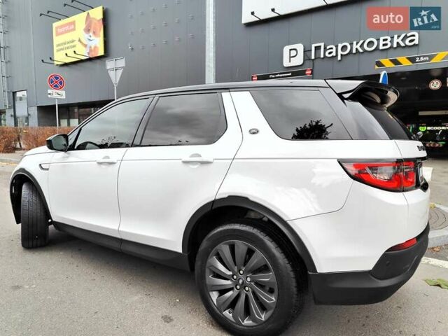 Белый Ленд Ровер Discovery Sport, объемом двигателя 2 л и пробегом 72 тыс. км за 22990 $, фото 13 на Automoto.ua