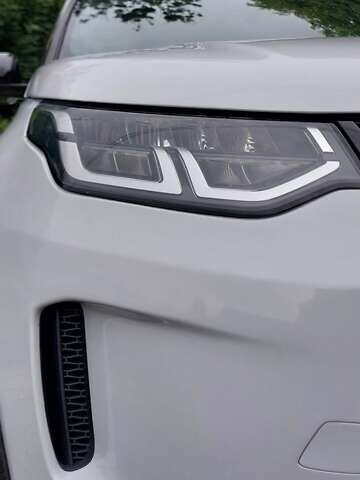 Белый Ленд Ровер Discovery Sport, объемом двигателя 2 л и пробегом 131 тыс. км за 27999 $, фото 29 на Automoto.ua