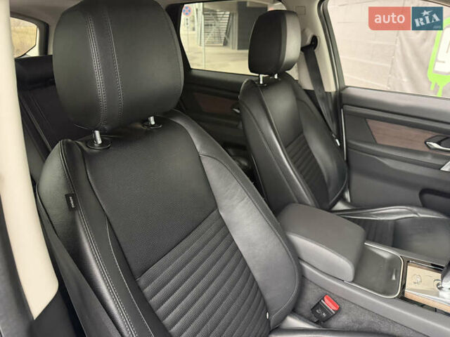 Белый Ленд Ровер Discovery Sport, объемом двигателя 2 л и пробегом 64 тыс. км за 31500 $, фото 22 на Automoto.ua
