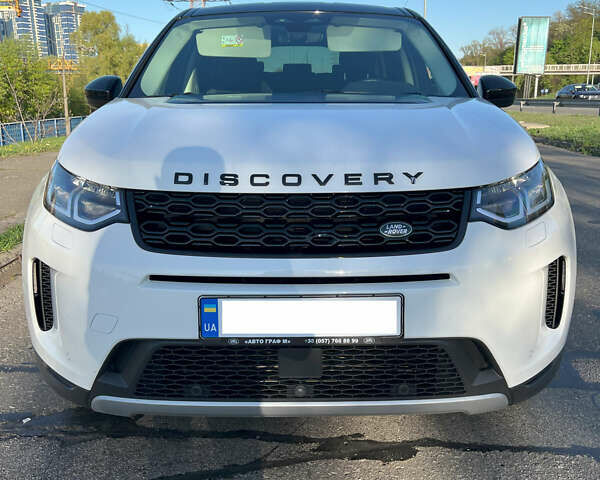 Белый Ленд Ровер Discovery Sport, объемом двигателя 2 л и пробегом 52 тыс. км за 43000 $, фото 3 на Automoto.ua