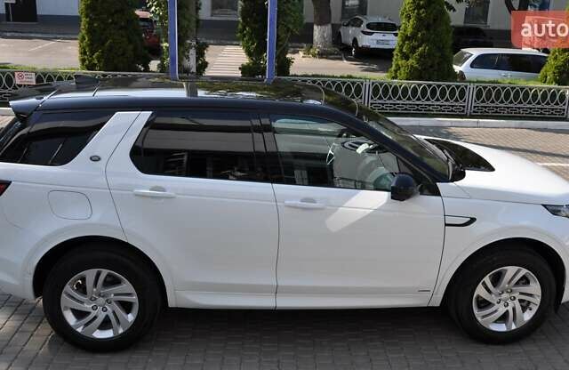 Білий Ленд Ровер Discovery Sport, об'ємом двигуна 2 л та пробігом 37 тис. км за 35000 $, фото 11 на Automoto.ua