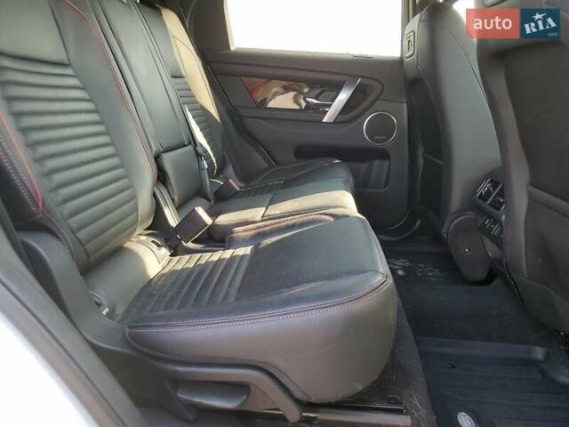 Білий Ленд Ровер Discovery Sport, об'ємом двигуна 2 л та пробігом 78 тис. км за 7200 $, фото 6 на Automoto.ua