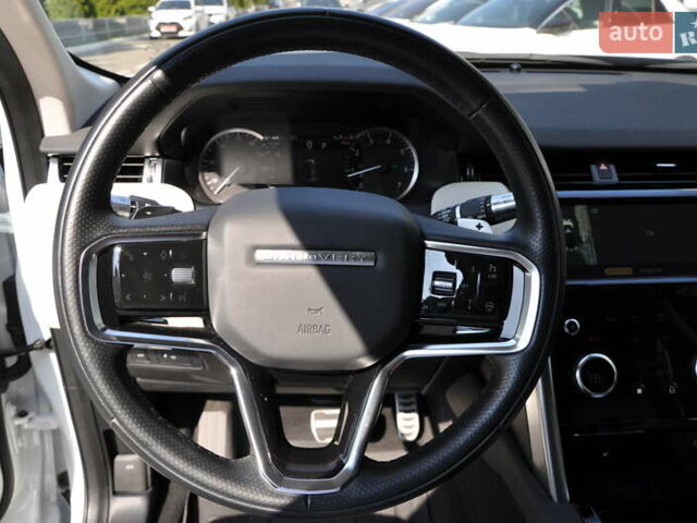 Білий Ленд Ровер Discovery Sport, об'ємом двигуна 2 л та пробігом 37 тис. км за 35000 $, фото 32 на Automoto.ua