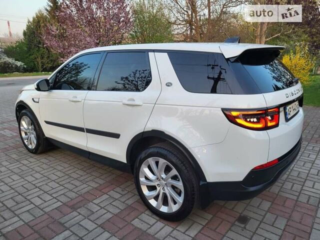 Білий Ленд Ровер Discovery Sport, об'ємом двигуна 2 л та пробігом 32 тис. км за 38000 $, фото 26 на Automoto.ua