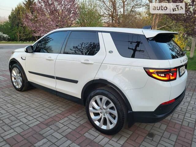 Белый Ленд Ровер Discovery Sport, объемом двигателя 2 л и пробегом 32 тыс. км за 38000 $, фото 24 на Automoto.ua