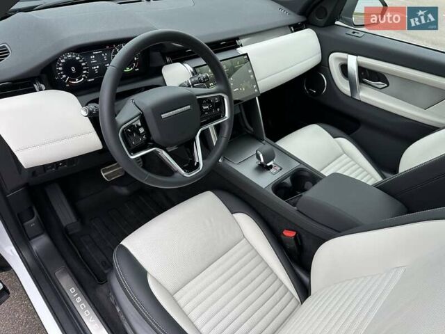 Белый Ленд Ровер Discovery Sport, объемом двигателя 1.5 л и пробегом 18 тыс. км за 65900 $, фото 11 на Automoto.ua