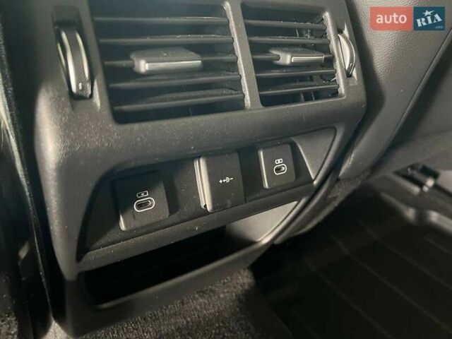 Белый Ленд Ровер Discovery Sport, объемом двигателя 2 л и пробегом 18 тыс. км за 42500 $, фото 31 на Automoto.ua