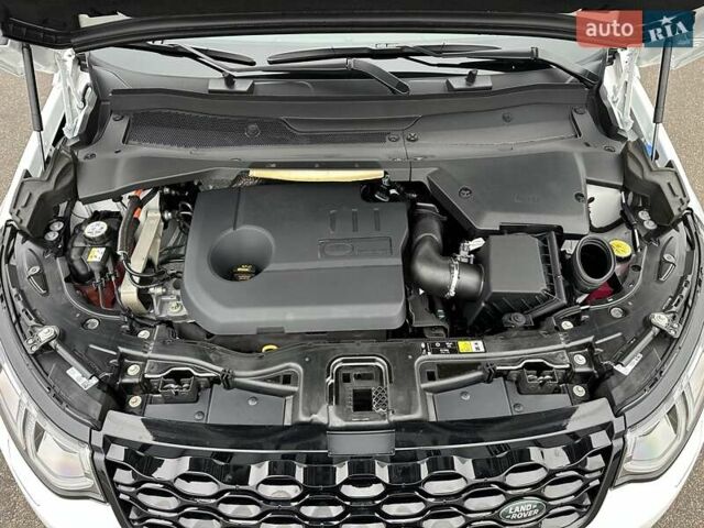 Белый Ленд Ровер Discovery Sport, объемом двигателя 1.5 л и пробегом 18 тыс. км за 65900 $, фото 36 на Automoto.ua