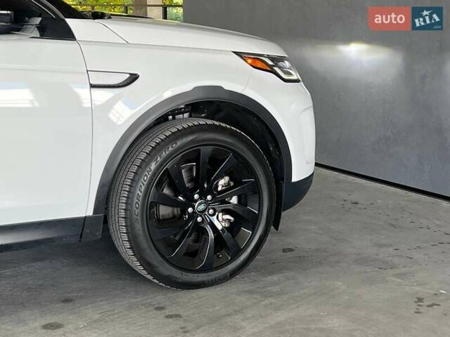 Белый Ленд Ровер Discovery Sport, объемом двигателя 2 л и пробегом 18 тыс. км за 42500 $, фото 5 на Automoto.ua