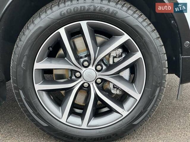 Белый Ленд Ровер Discovery Sport, объемом двигателя 1.5 л и пробегом 18 тыс. км за 65900 $, фото 9 на Automoto.ua