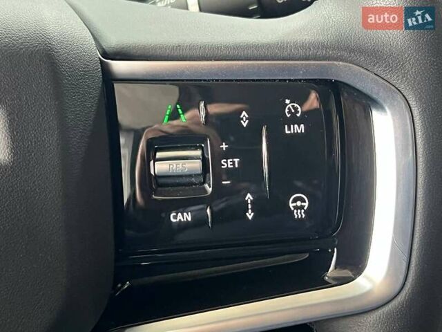 Белый Ленд Ровер Discovery Sport, объемом двигателя 2 л и пробегом 18 тыс. км за 39900 $, фото 24 на Automoto.ua