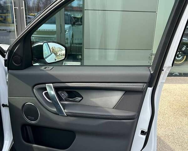 Белый Ленд Ровер Discovery Sport, объемом двигателя 2 л и пробегом 5 тыс. км за 66566 $, фото 27 на Automoto.ua
