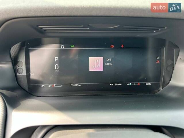 Белый Ленд Ровер Discovery Sport, объемом двигателя 2 л и пробегом 5 тыс. км за 66566 $, фото 16 на Automoto.ua