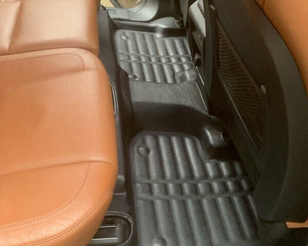 Бежевый Ленд Ровер Discovery Sport, объемом двигателя 2 л и пробегом 208 тыс. км за 22000 $, фото 18 на Automoto.ua