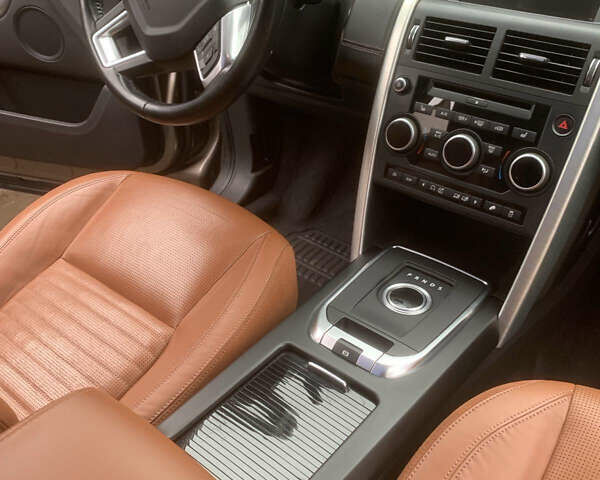 Бежевый Ленд Ровер Discovery Sport, объемом двигателя 2 л и пробегом 208 тыс. км за 22000 $, фото 11 на Automoto.ua