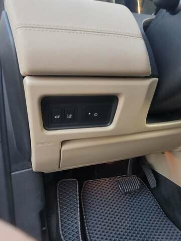 Бежевый Ленд Ровер Discovery Sport, объемом двигателя 2 л и пробегом 117 тыс. км за 19500 $, фото 25 на Automoto.ua