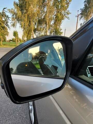 Бежевый Ленд Ровер Discovery Sport, объемом двигателя 2 л и пробегом 117 тыс. км за 19500 $, фото 60 на Automoto.ua