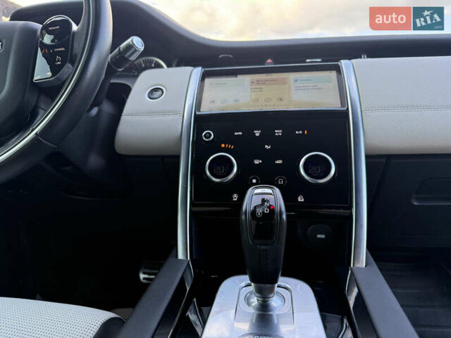 Бежевый Ленд Ровер Discovery Sport, объемом двигателя 2 л и пробегом 95 тыс. км за 31111 $, фото 20 на Automoto.ua