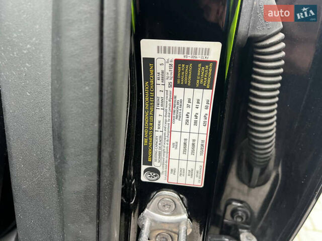 Черный Ленд Ровер Discovery Sport, объемом двигателя 2 л и пробегом 162 тыс. км за 9700 $, фото 9 на Automoto.ua