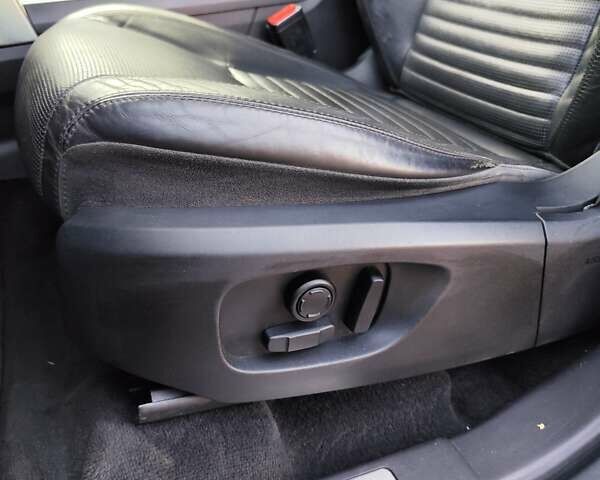 Чорний Ленд Ровер Discovery Sport, об'ємом двигуна 2 л та пробігом 122 тис. км за 16950 $, фото 34 на Automoto.ua